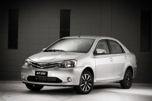 oficinanews_toyota-etios-frente