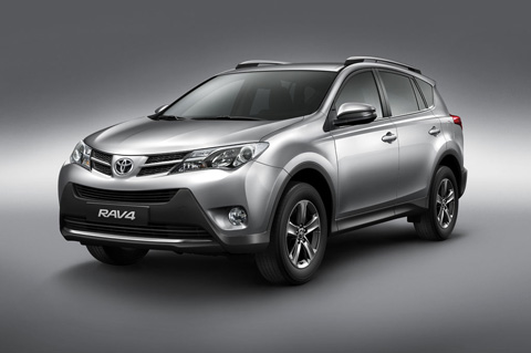Toyota faz recall da estrutura do banco traseiro da RAV4