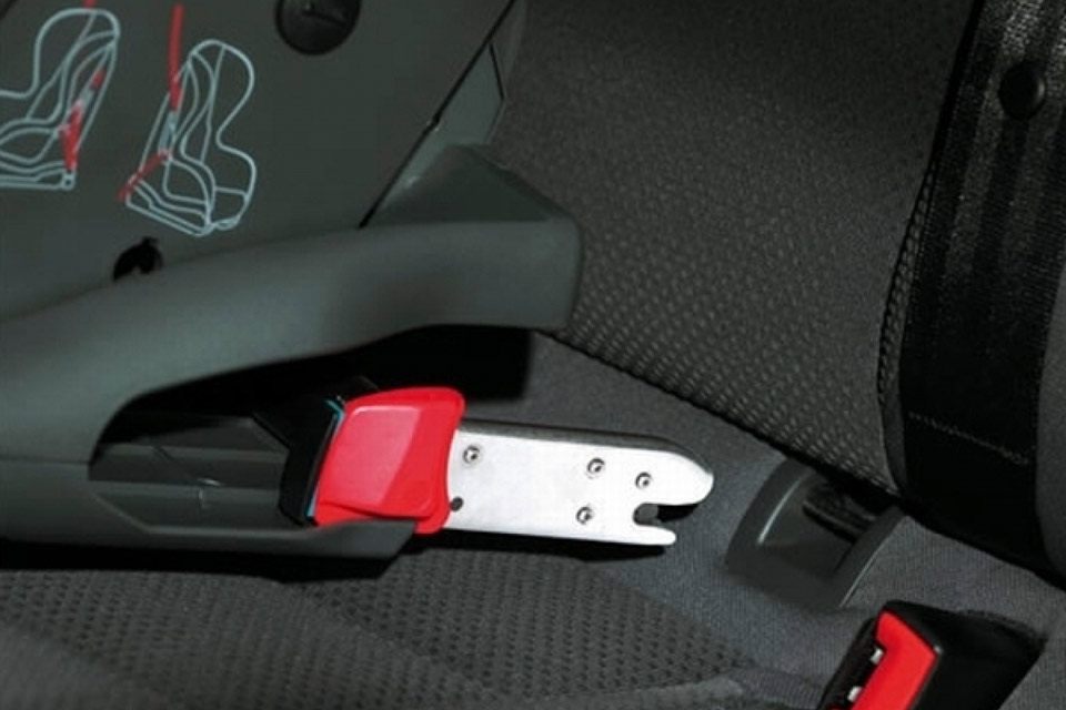 Certificação de cadeirinhas com Isofix será obrigatória em 2016