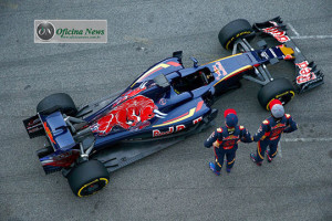 A Toro Rosso mostrou que construiu um carro confiável: fez a segunda miaor quilometragem do teste (foto Getty Imagens/Red Bull)