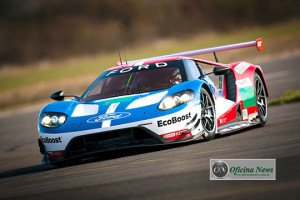Ford leva pilotos de renome para guiar GT em Le Mans