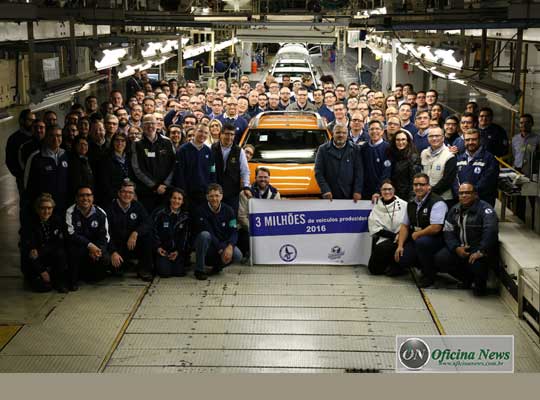 Fábrica da Chevrolet em Gravataí comemora recorde de produção