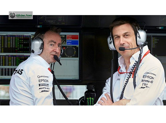 Paddy Lowe (E) e Toto Wolff tem visões diferentes sobre o futuro (Foto Mercedes)