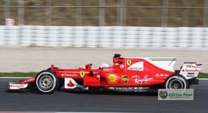 Sebastian Vettel andou no ritmo de Hamilton usando pneus menor aderentes (Ferrari)