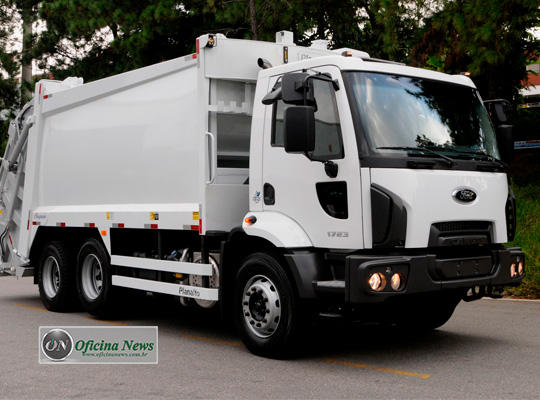 Ford exibe o Cargo Kolector Torqshift na Waste Expo Brasil