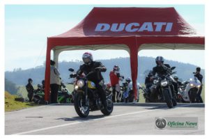 Ducati foca na plataforma de cursos de pilotagem em 2018