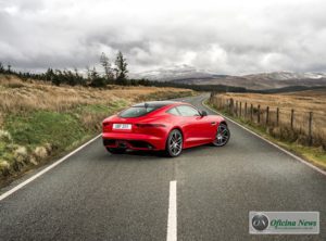 Jaguar apresenta o F-TYPE com novo motor ingenium turbo 2.0