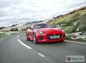 Jaguar apresenta o F-TYPE com novo motor ingenium turbo 2.0