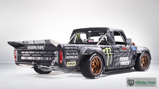 Gymkhana 10 tem a participação de Ford F-150 1977 tunada