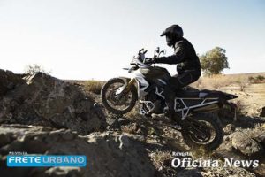 Triumph apresenta Tiger 900 em duas versões Adventure  