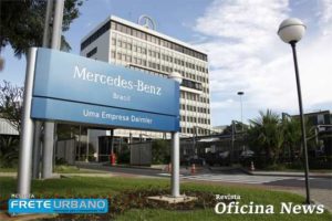 Caminhões e ônibus Mercedes-Benz completam 65 anos de produção