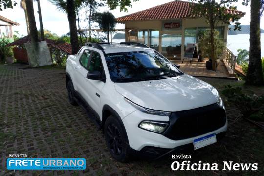 Fiat Toro Ultra: motor turbodiesel e caçamba fechada