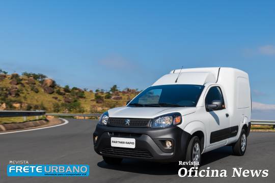 Peugeot Partner Rapid chega como furgão compacto com motor 1.4