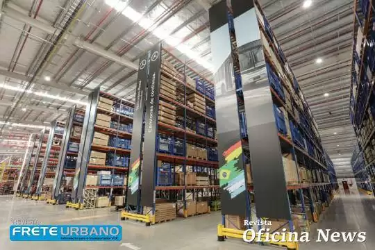 Mercedes-Benz Caminhões inaugura centro logístico na Argentina