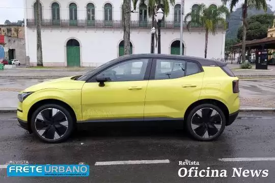 Volvo EX30: compacto 100% elétrico e sustentável