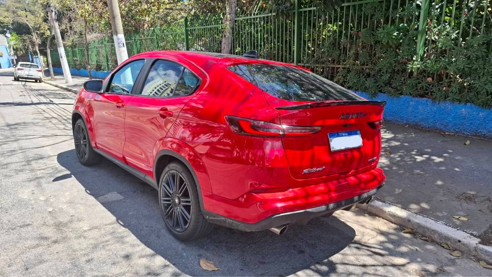 Fastback Abarth: foco em desempenho e calibração mecânica