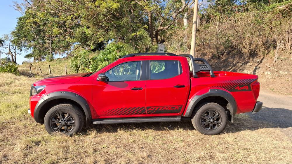 Nissan Frontier Attack: conjunto 2.3 biturbo e câmbio automático